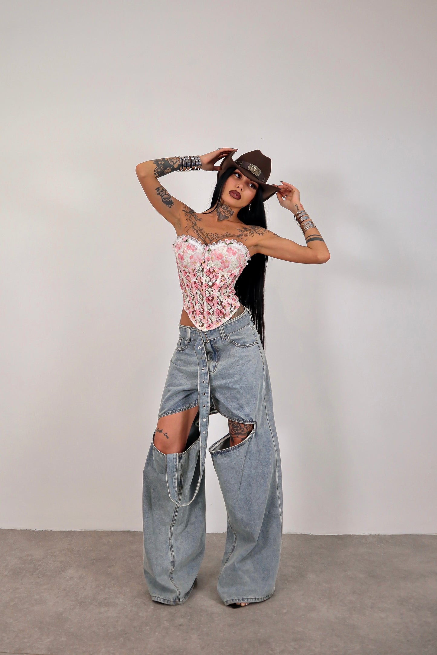 Jeans cut out Bryanna