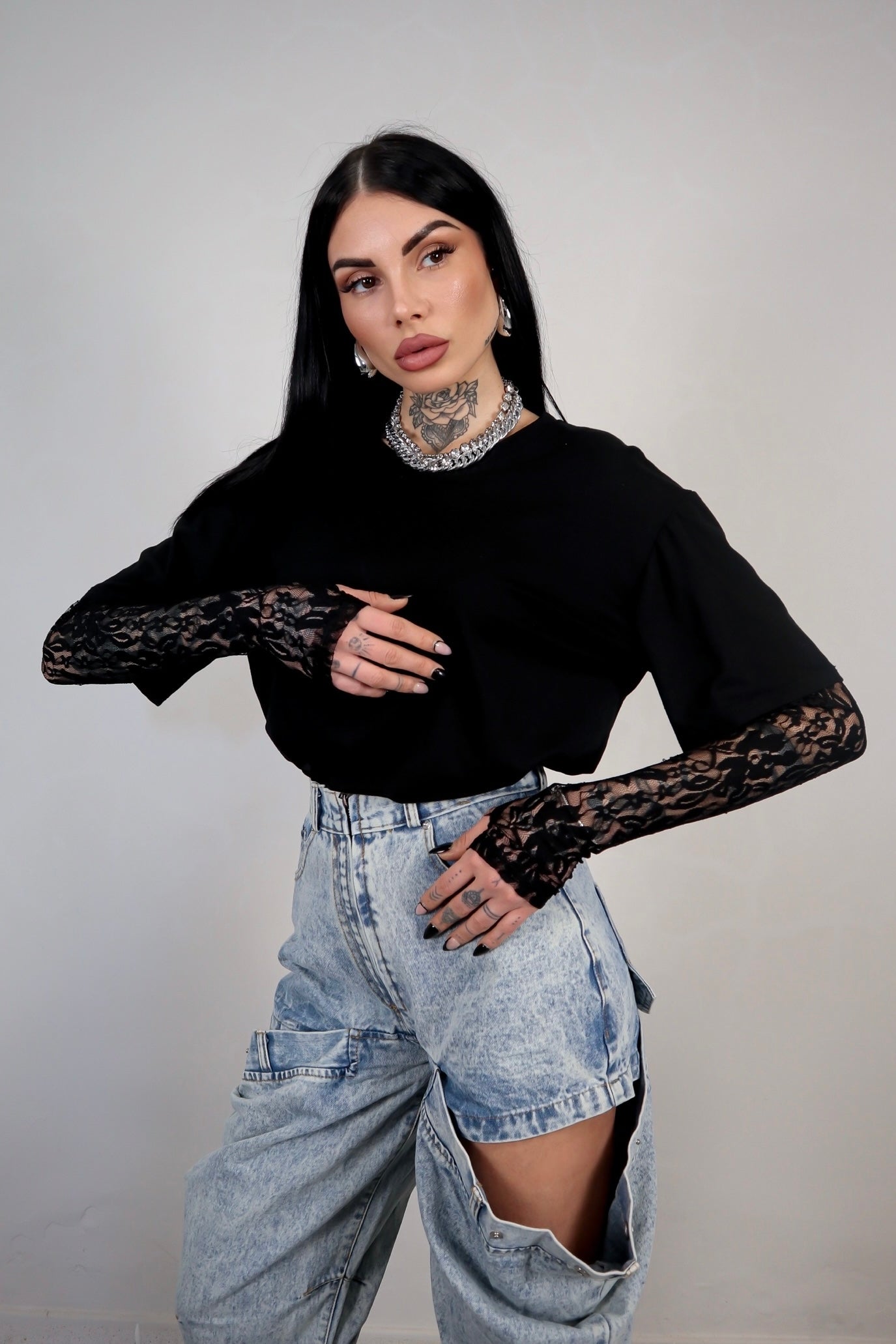 Jeans cut out Baddie