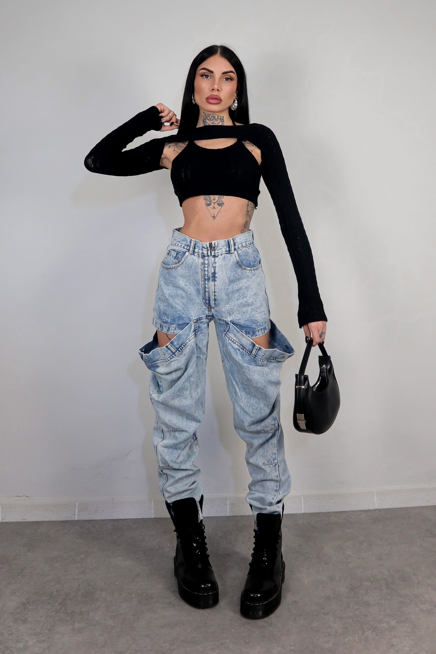 Jeans cut out Baddie